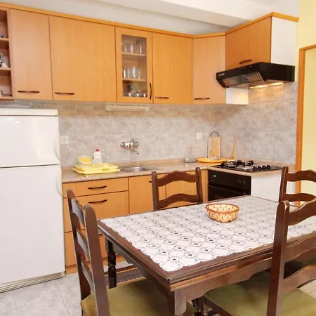 5659a Appartement Postira